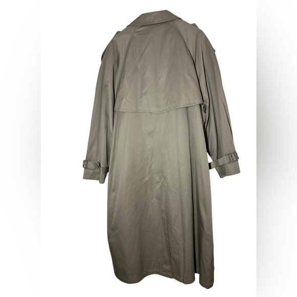Mens London Fog Classic Double-Breasted Khaki Tan Trench Coat Size 44R Timeless - Picture 11 of 15